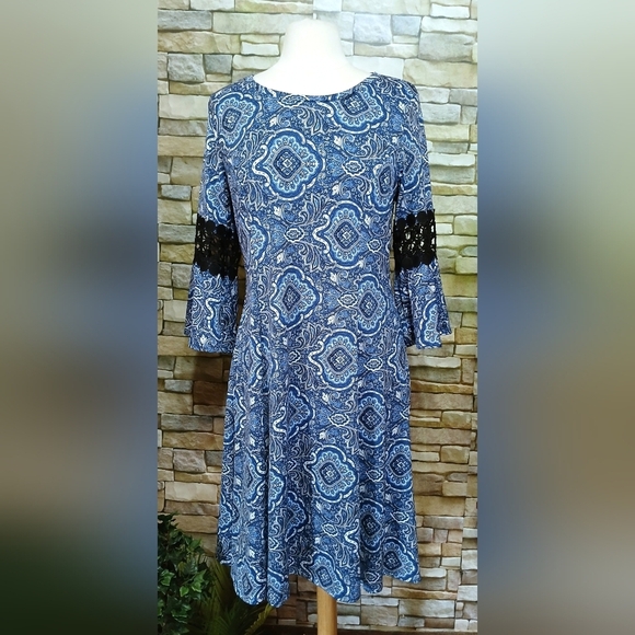 NY Collection Dresses & Skirts - New Womens Medium Medallion Paisley Crochet Bell Sleeve Dress